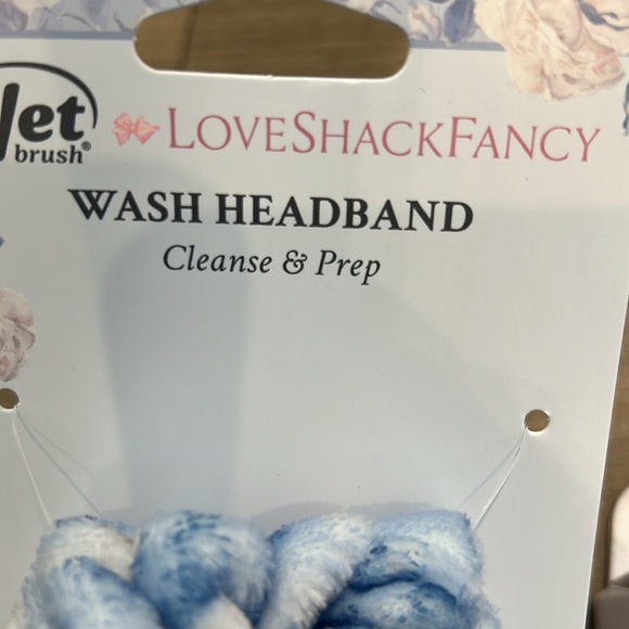 NWT LoveShackFancy Hair Accessories Set

4piece set - Picture 3 of 5